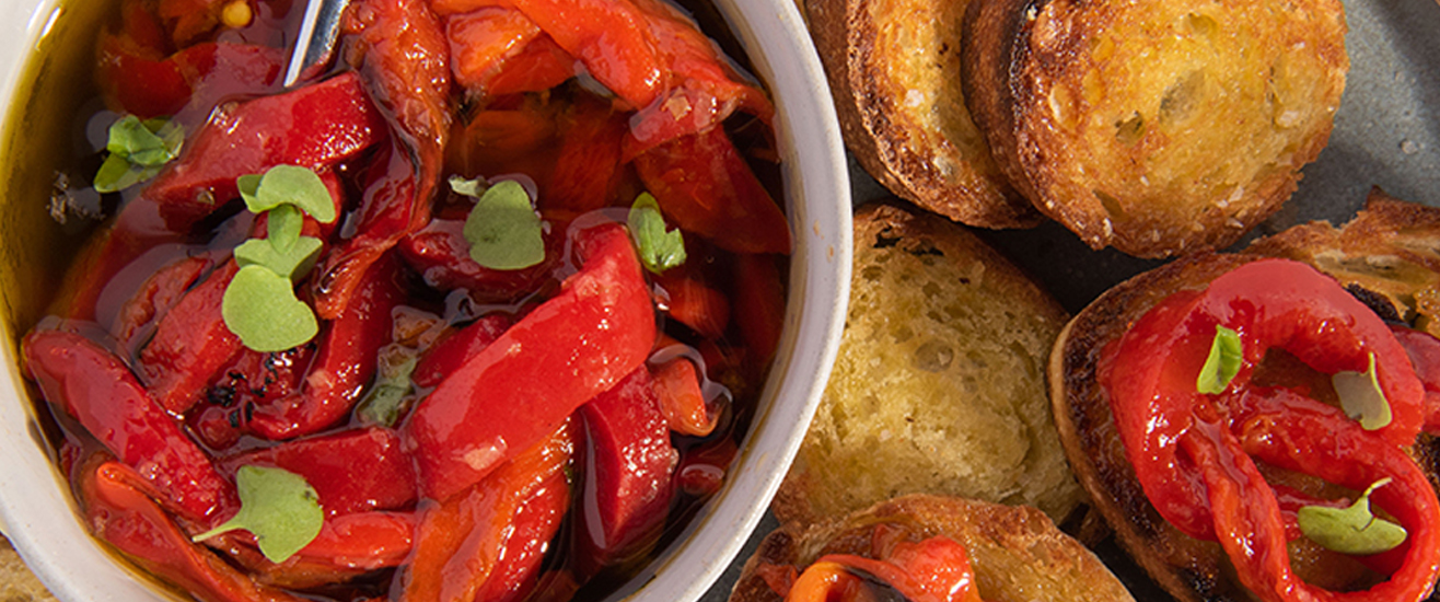 Roasted Red Pepper Bruschetta